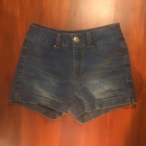 Shorts, light wash, high rise